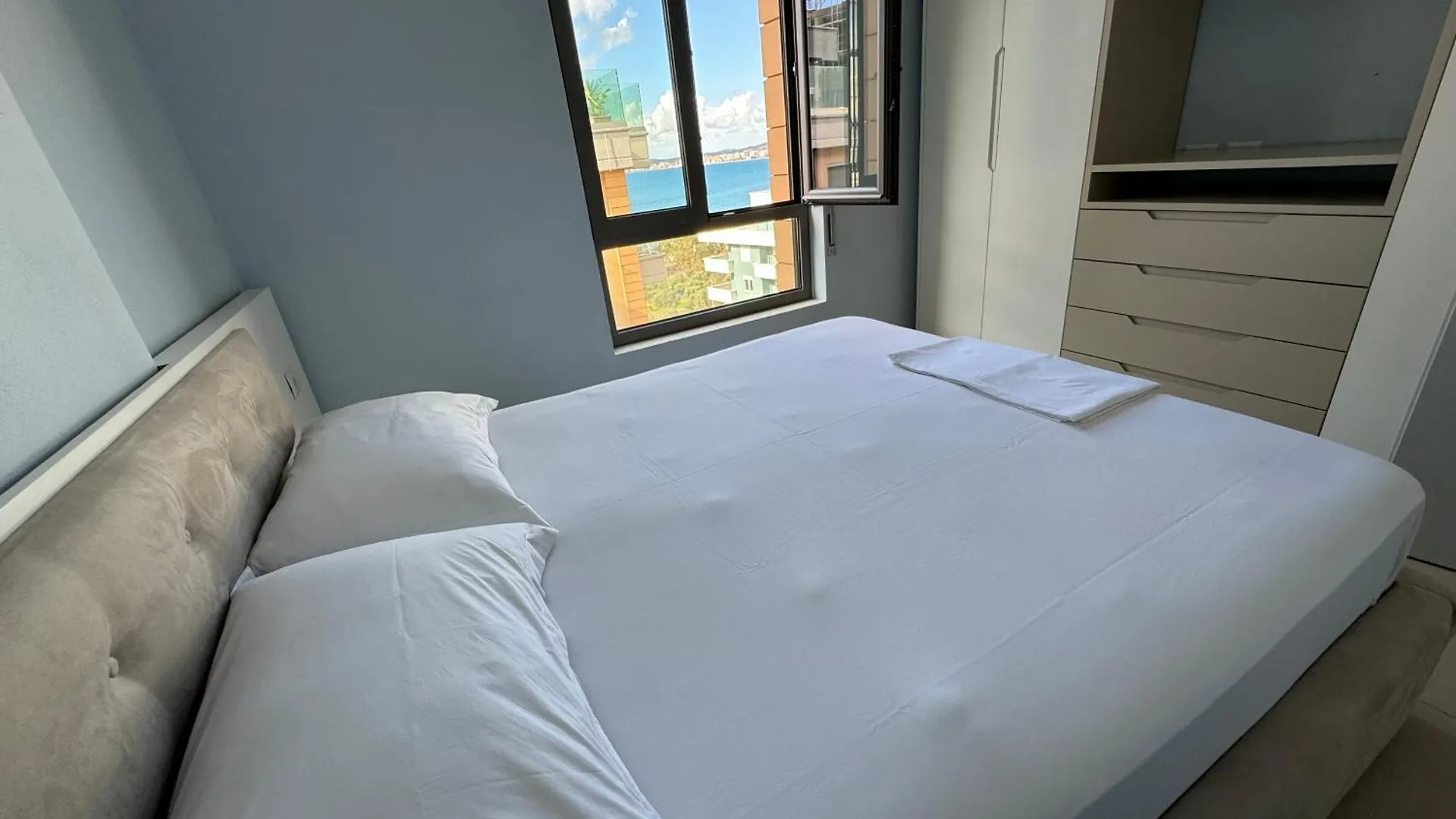 Sunset Apartment Vlore